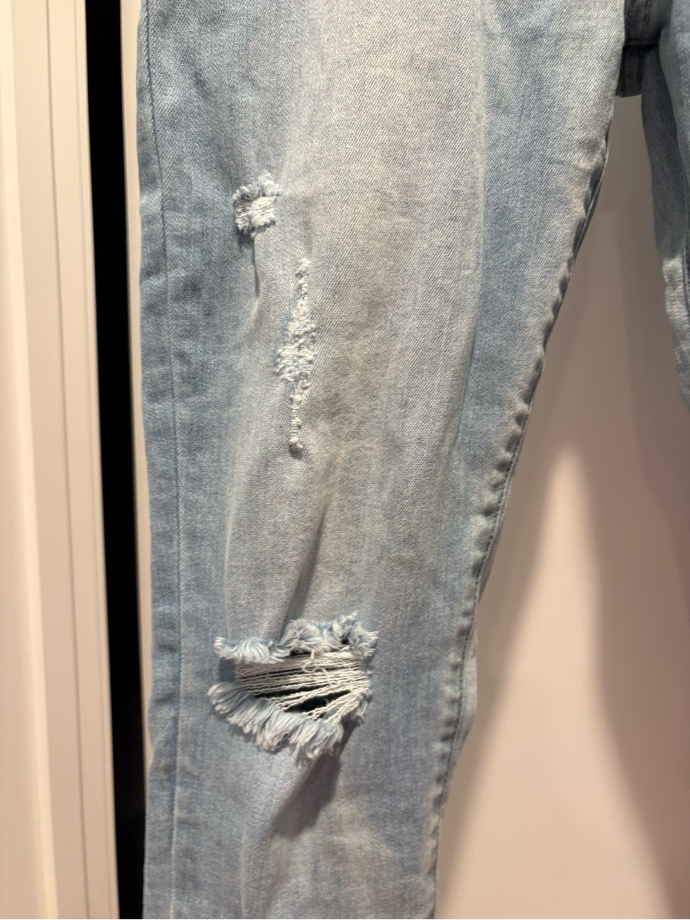 Dear John Light Wash Distressed Women’s Cropped Jeans - Picture 4 of 10